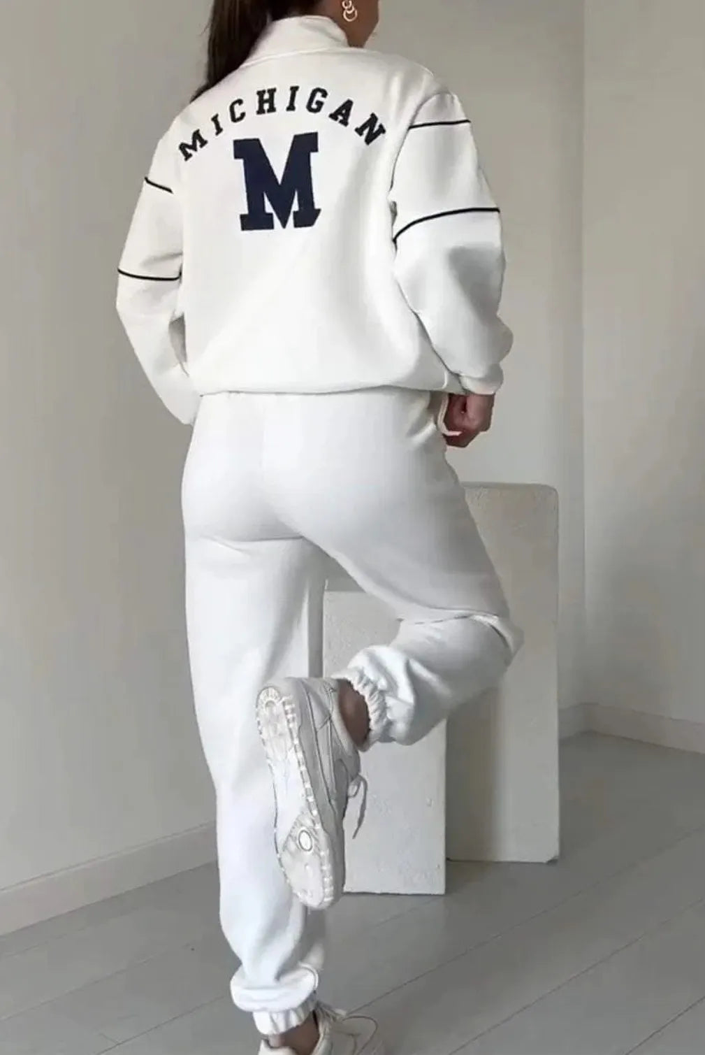 Julie™ | Ensemble de Survêtement Sportif avec Veste Zippée