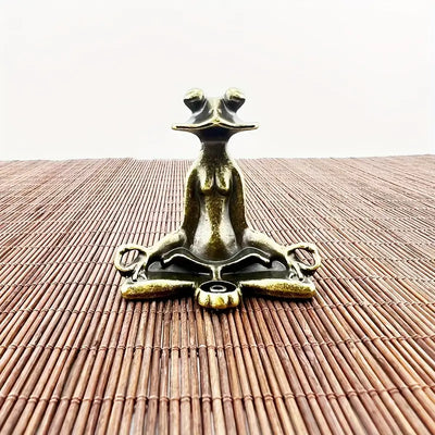 Sébastien™ | Figurine Méditative en Laiton Massif