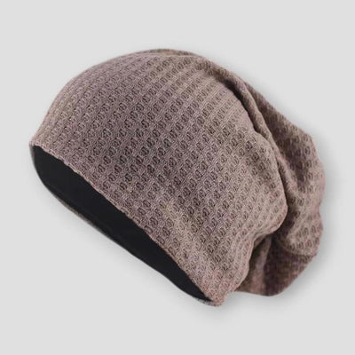 Bonnet Menlo™ | Élégance intemporelle en laine, couleur raffinée.