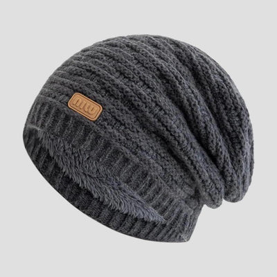 Bonnet Talladega™ | Élégance intemporelle en laine douce, couleur raffinée.
