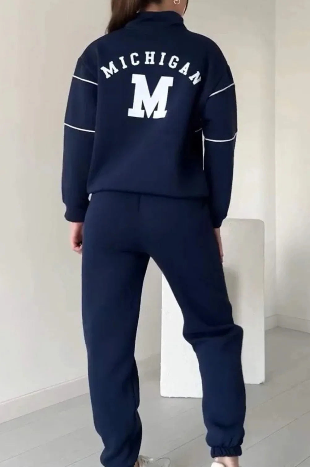 Julie™ | Ensemble de Survêtement Sportif avec Veste Zippée